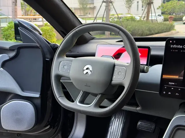 Nio ET5 Touring — Фото автомобиля 18