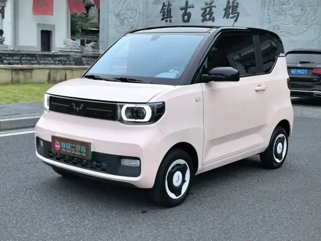 Фотография автомобиля — Wuling Hongguang Mini EV