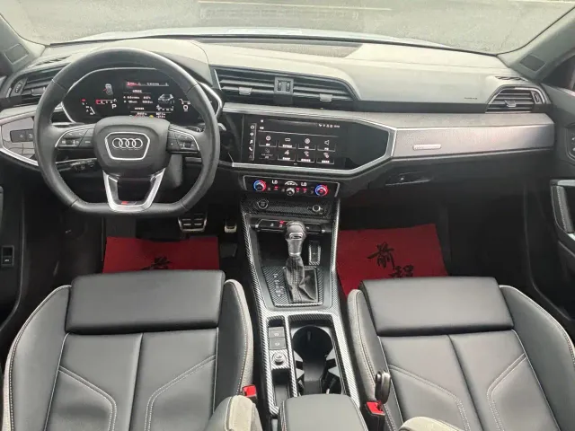 Audi Q3 — Фото автомобиля 9
