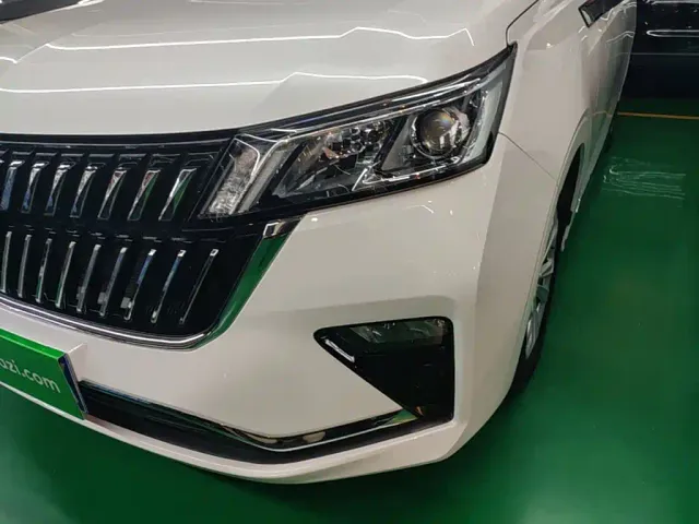 Wuling Jiachen — Фото автомобиля 23