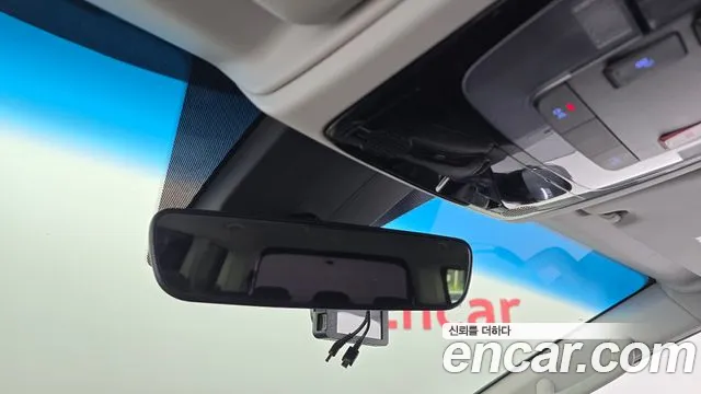 Hyundai Staria Staria 4WD Tourer 9 мест — Фото автомобиля 24