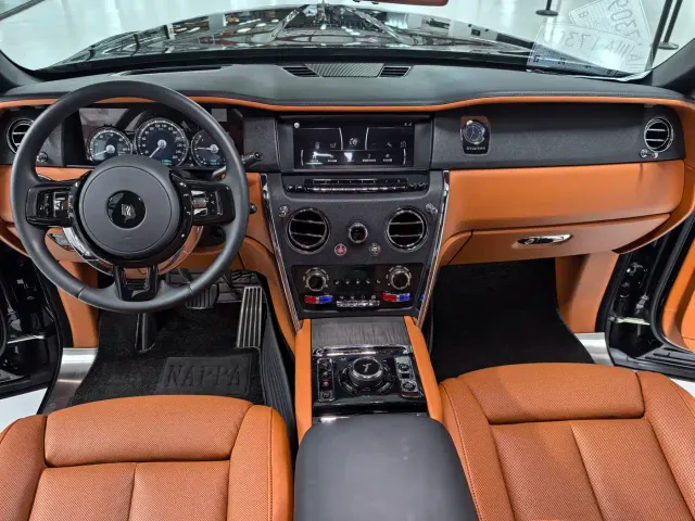 Rolls-Royce Cullinan — Фото автомобиля 10