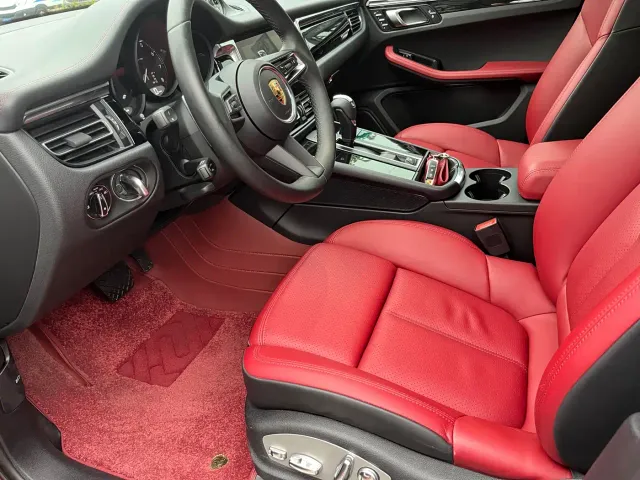 Porsche Macan — Фото автомобиля 10