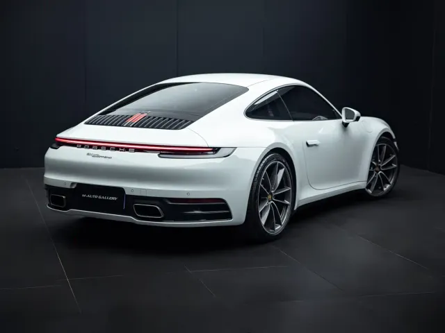 Porsche 911 — Фото автомобиля 7