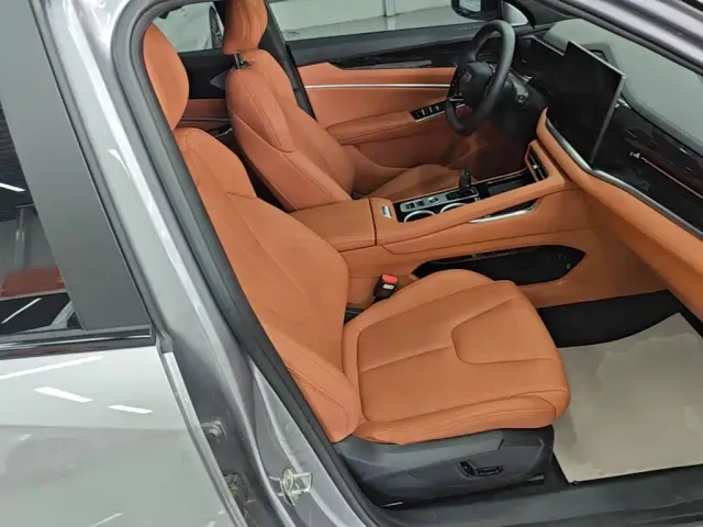Geely Boyue — Фото автомобиля 24