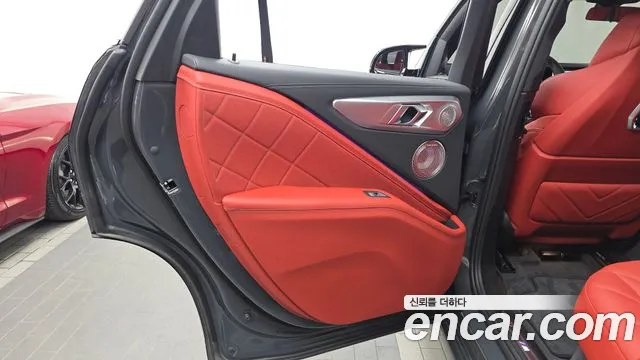 BMW XM — Фото автомобиля 21