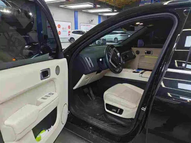 Li Auto L7 — Фото автомобиля 3