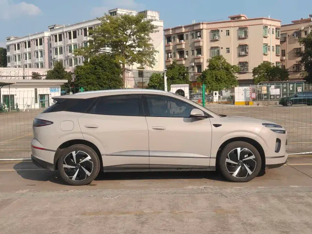 BYD Sealion 06 — Фото автомобиля 5