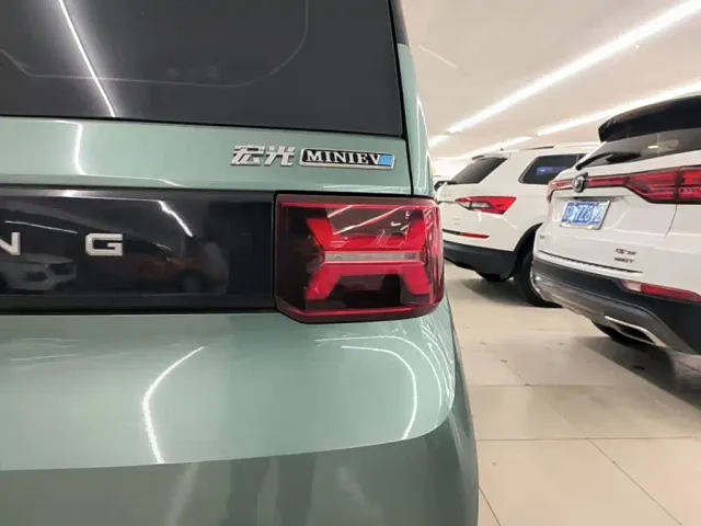 Wuling Hongguang Mini EV — Фото автомобиля 7