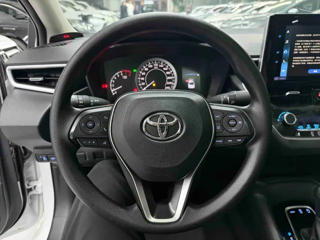 Toyota Corolla — Фото автомобиля 11
