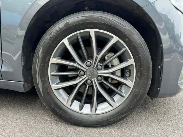 Geely Xingrui — Фото автомобиля 14