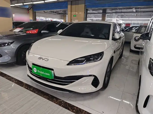 Фотография автомобиля — BYD Seal 06