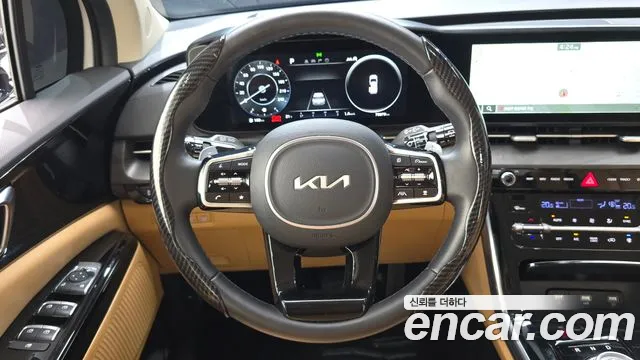 Kia Carnival Generation 4 — Фото автомобиля 15