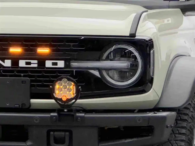Ford Bronco — Фото автомобиля 3