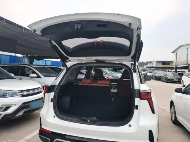 Changan CS75 Plus — Фото автомобиля 18
