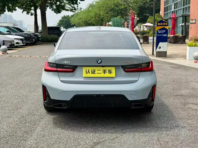 BMW 3 Series — Фото автомобиля 4