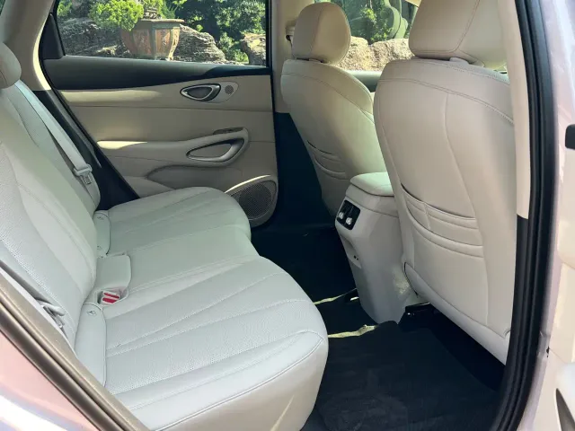 BYD Seal 05 DM-i — Фото автомобиля 12