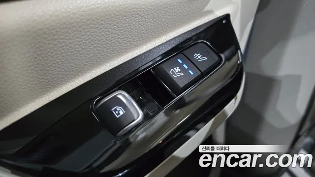 Kia Carnival Generation 4 — Фото автомобиля 27