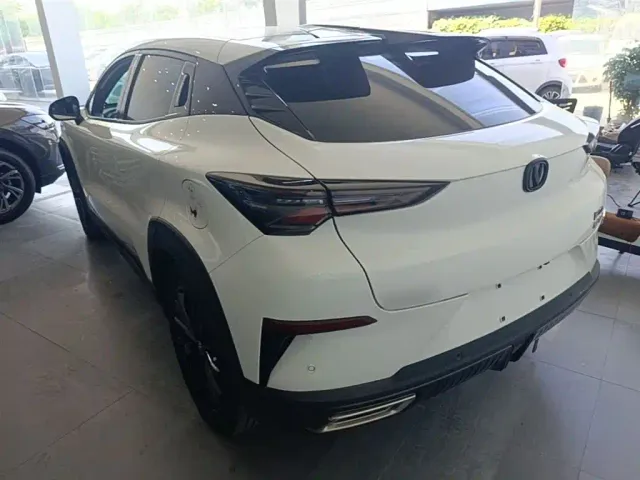 Changan UNI-T — Фото автомобиля 4