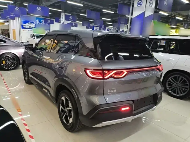 BYD Yuan UP — Фото автомобиля 4
