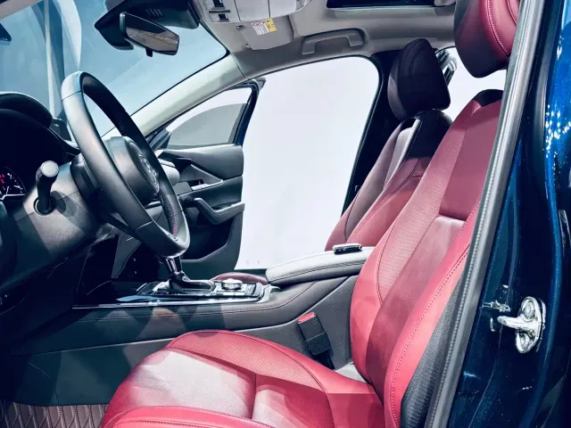 Mazda CX-30 — Фото автомобиля 6