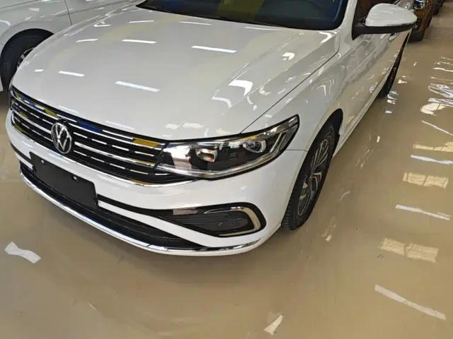 Volkswagen Bora — Фото автомобиля 23