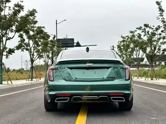Cadillac CT5 — Фото автомобиля 6