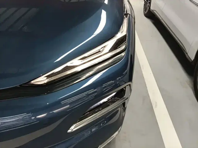 Geely Galaxy Xingyao 8 — Фото автомобиля 23