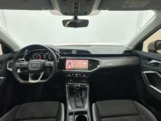 Audi Q3 — Фото автомобиля 12