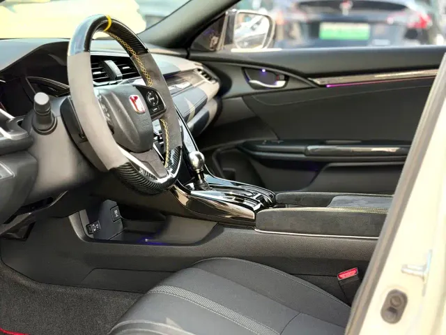 Honda Civic — Фото автомобиля 17