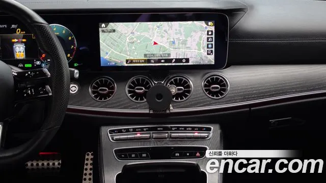Mercedes-Benz E-Class — Фото автомобиля 14