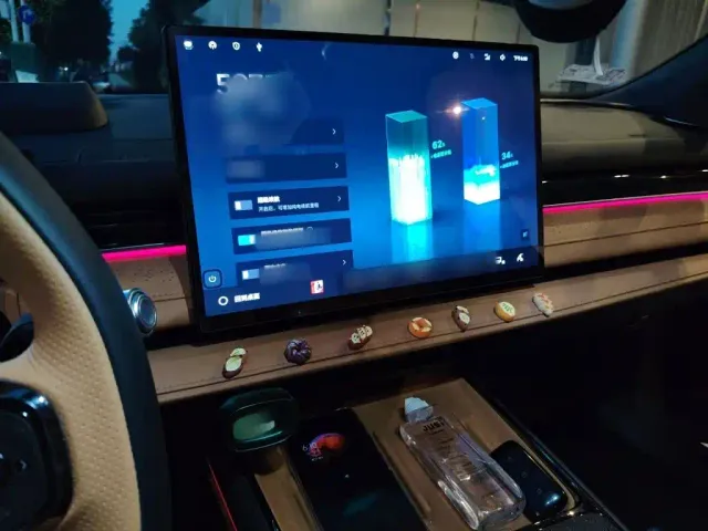 Geely Galaxy Xingyao 8 — Фото автомобиля 5