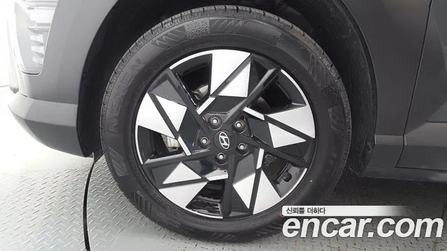 Hyundai Kona SX2 — Фото автомобиля 5