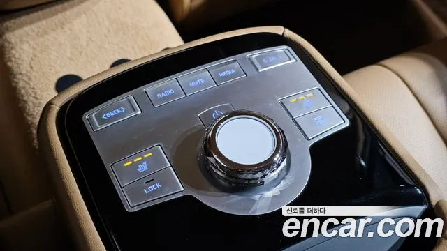Genesis G80 RG3 — Фото автомобиля 30