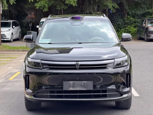 Aito M7 — Фото автомобиля 2