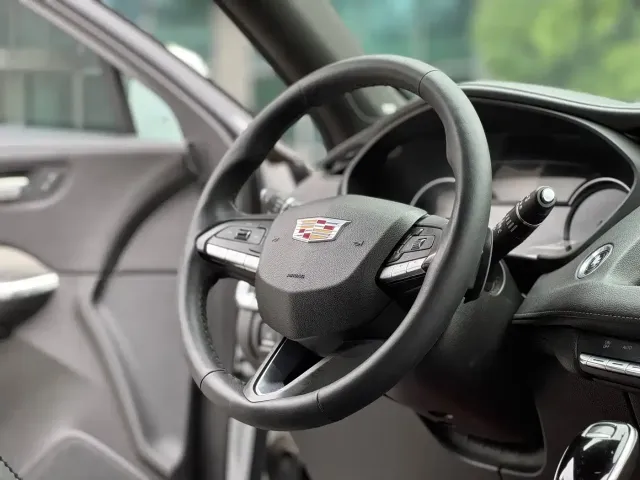 Cadillac Cadillac XT4 2021 28T FWD Premium Edition — Фото автомобиля 14