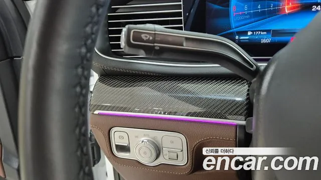 Mercedes-Benz GLE-Class — Фото автомобиля 13