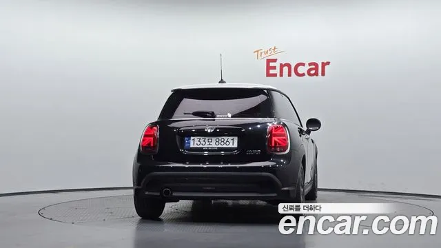 MINI Cooper — Фото автомобиля 4