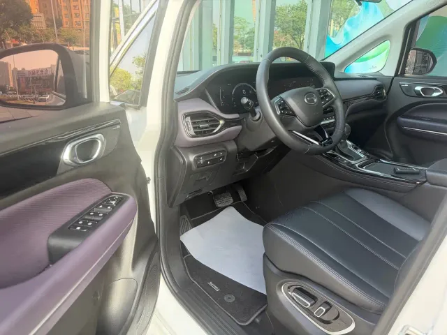 GAC Trumpchi M6 — Фото автомобиля 14