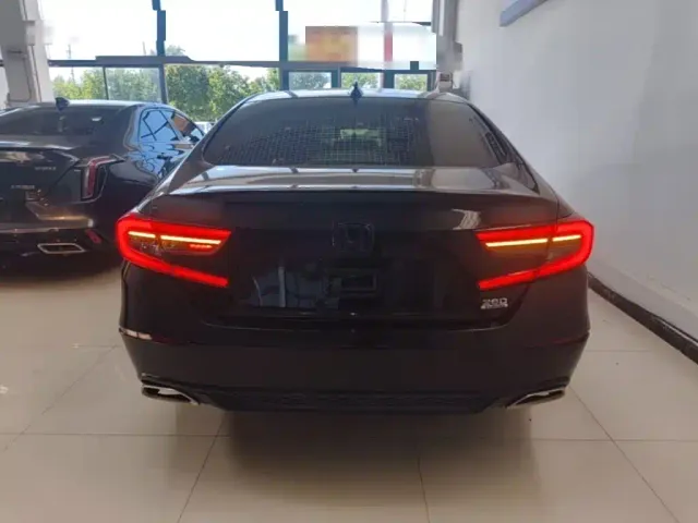 Honda Accord — Фото автомобиля 5