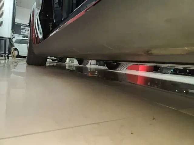 Tesla Model Y — Фото автомобиля 20