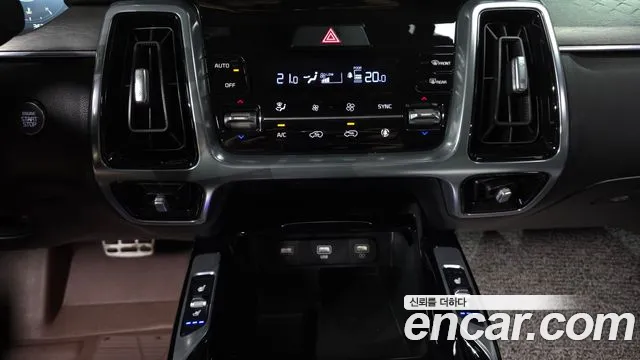 Kia Sorento Sorento 4-е поколение Дизель 2.2 2WD — Фото автомобиля 22