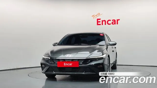 Hyundai Avante CN7 — Фото автомобиля 3