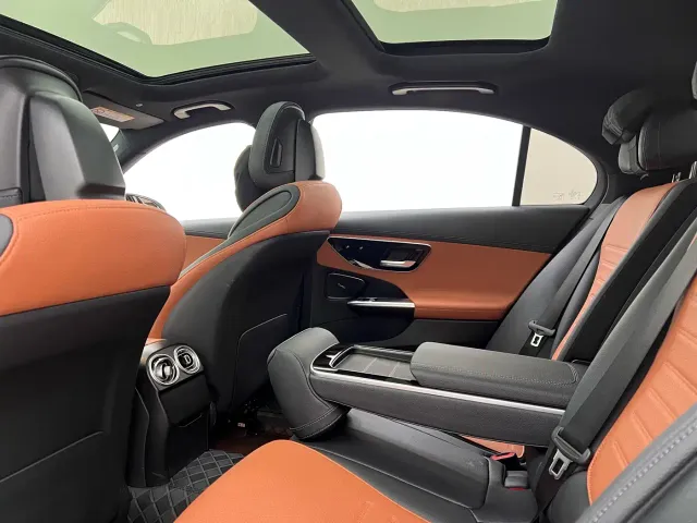Mercedes-Benz C-Class — Фото автомобиля 7