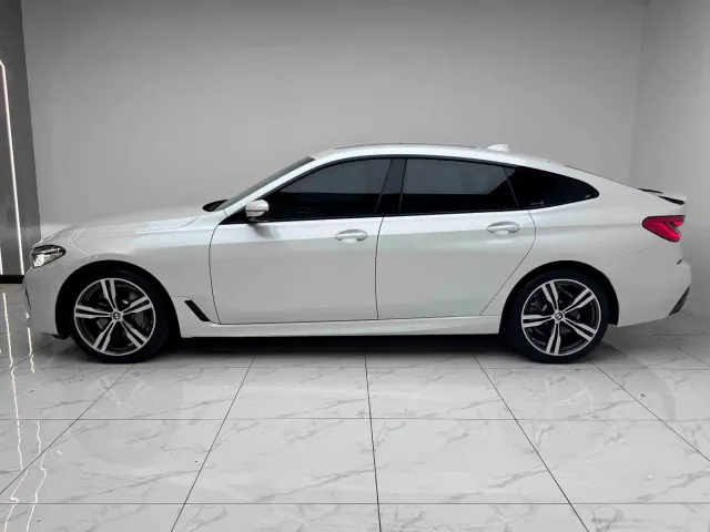 BMW 6 Series Gran Turismo — Фото автомобиля 11