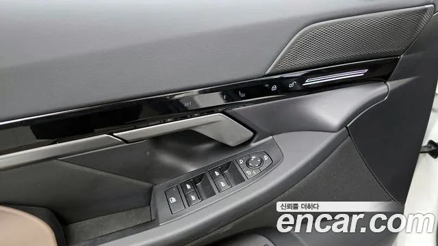 BMW 5-Series — Фото автомобиля 26
