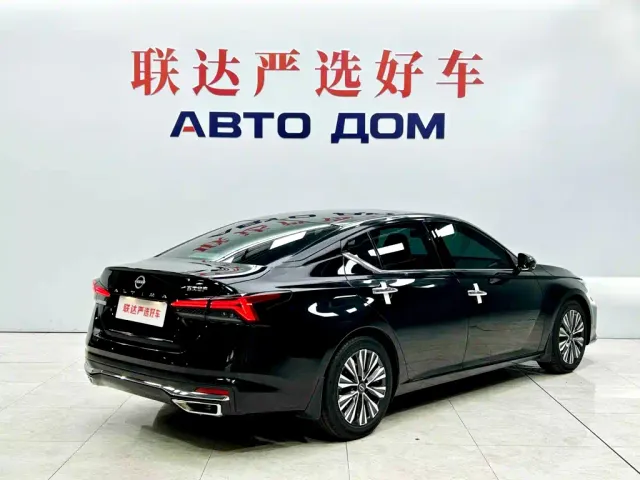 Nissan Teana — Фото автомобиля 6