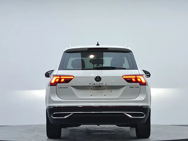 Volkswagen Tiguan L — Фото автомобиля 6