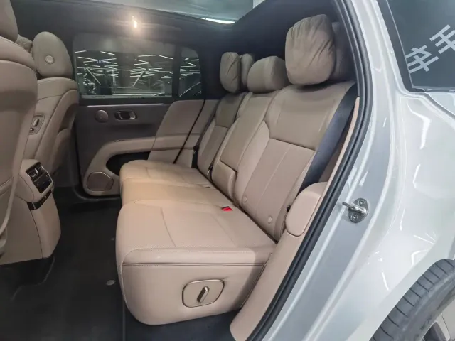 Li Auto i6 — Фото автомобиля 8