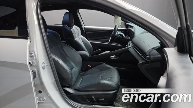 Hyundai Avante CN7 — Фото автомобиля 16